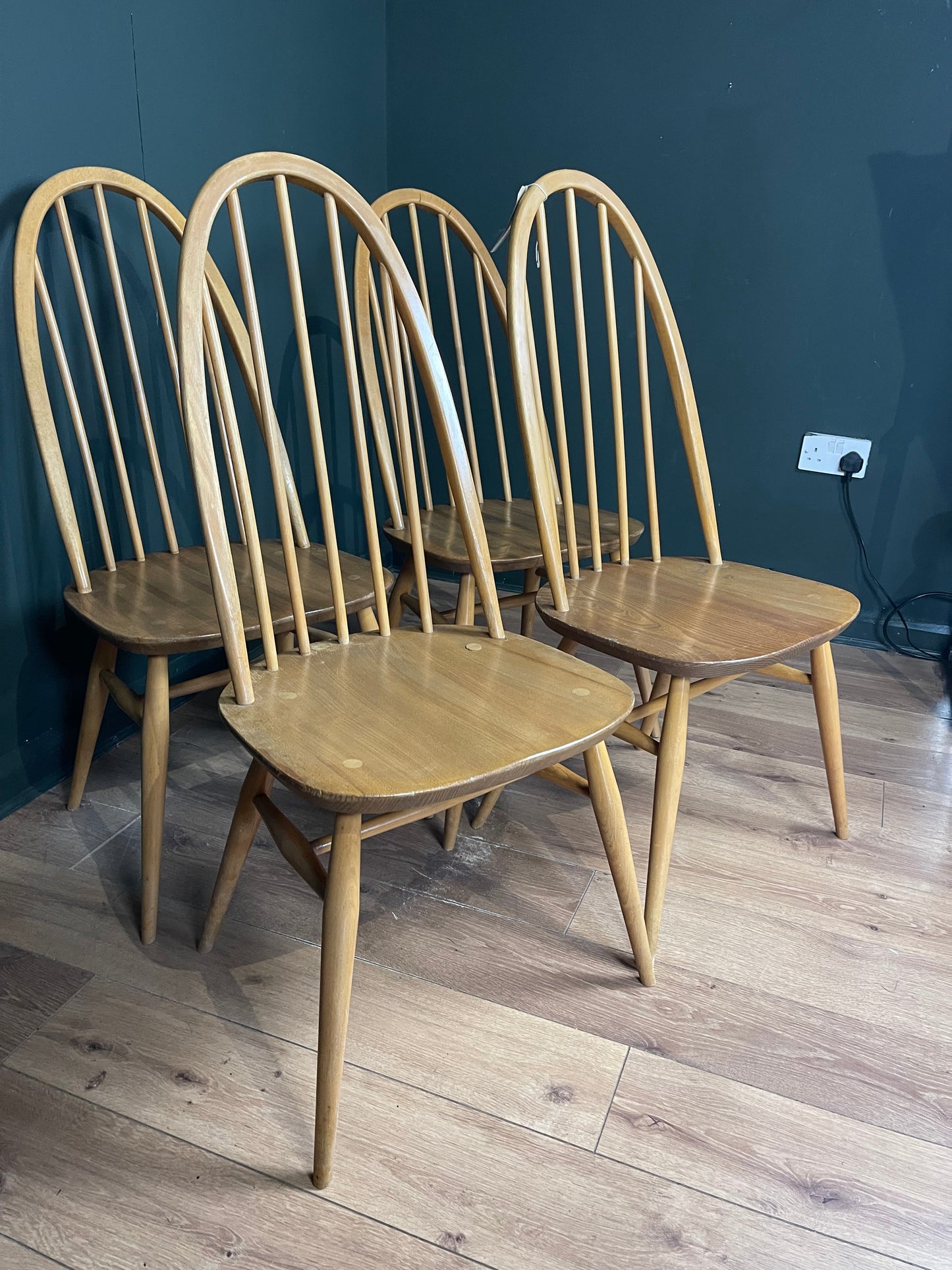 Ercol blonde round drop leaf table and 4 Windsor chairs