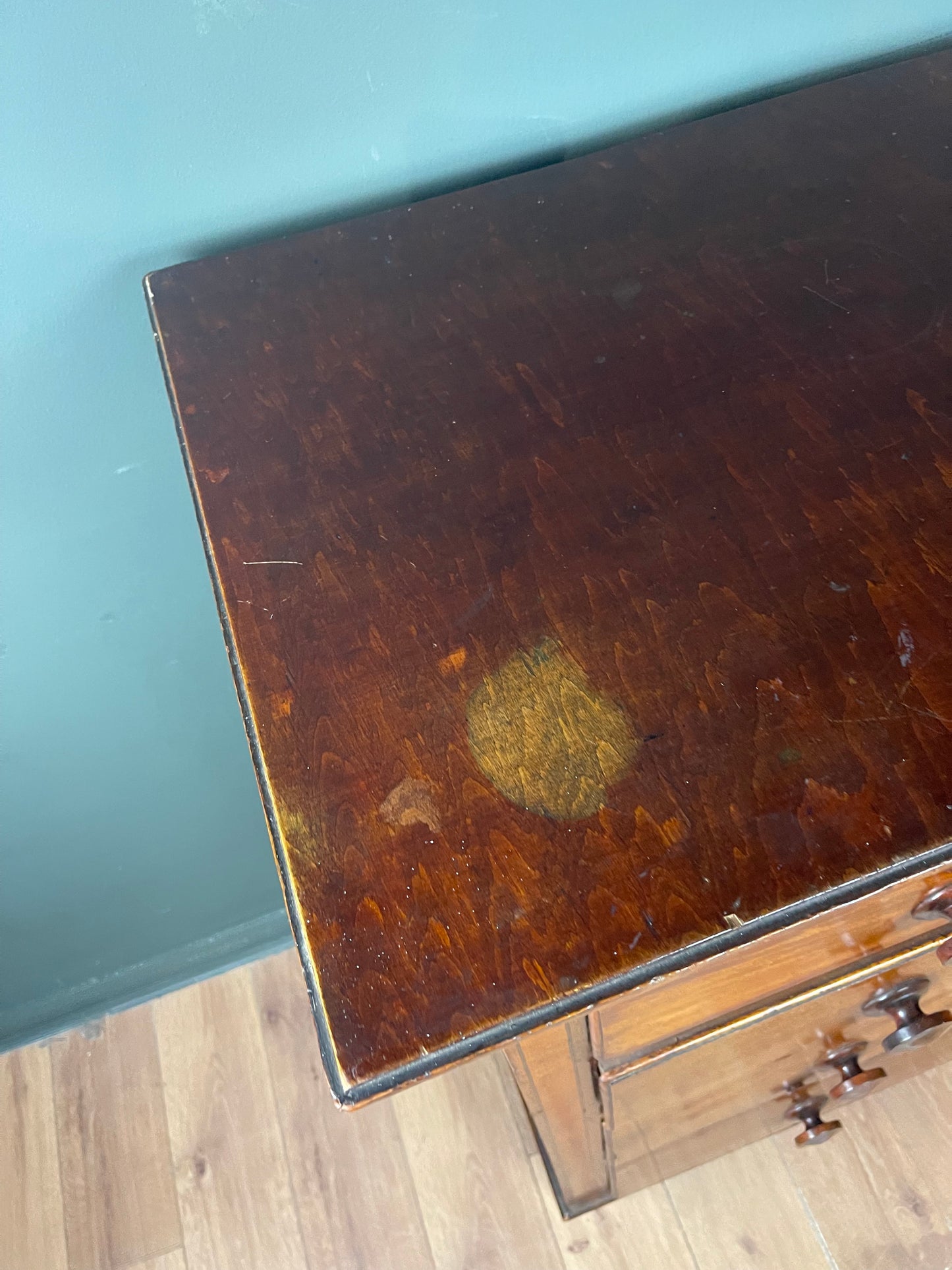 Large Victorian mahogany chest of drawers
