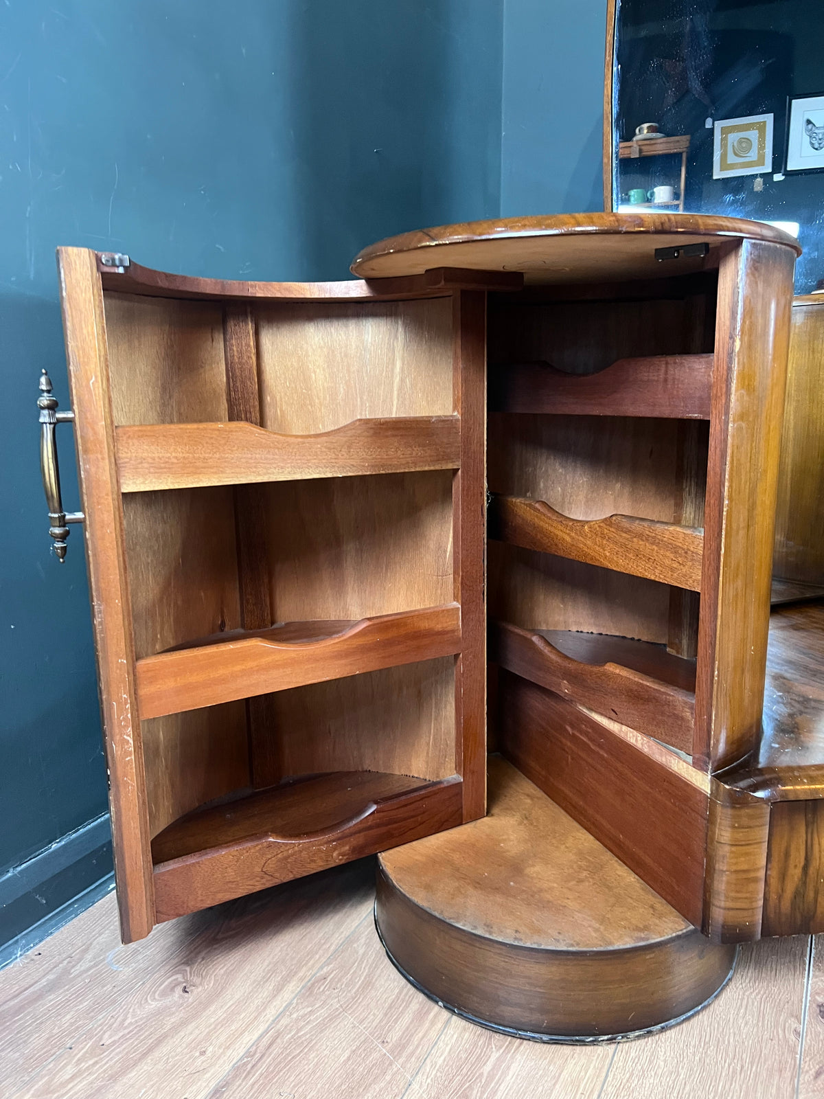 Art Deco walnut dressing table with full length mirror. By Shrager Brothers UK 1930s.