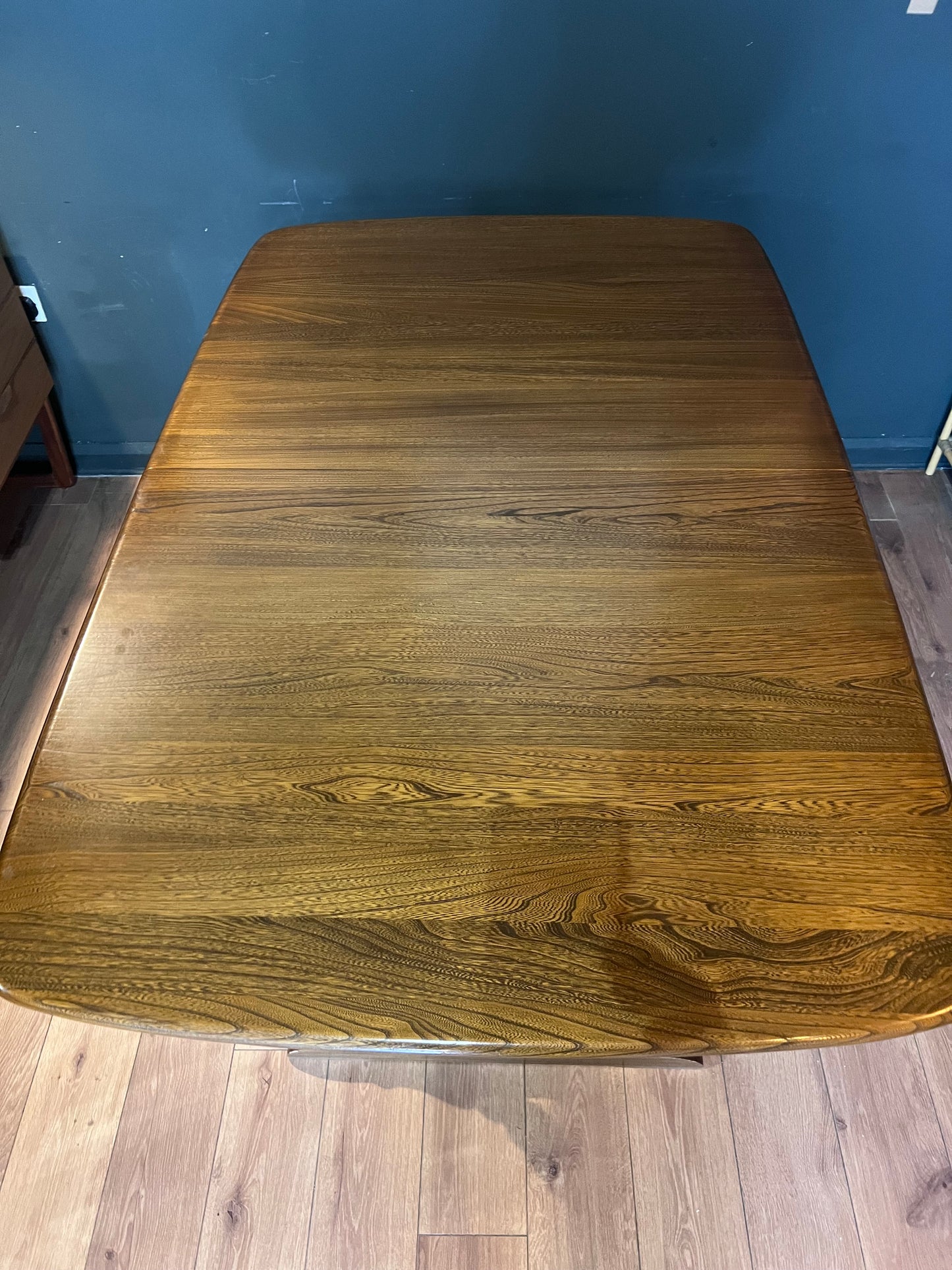 Ercol Dorchester extending dinning table Golden Dawn model 946