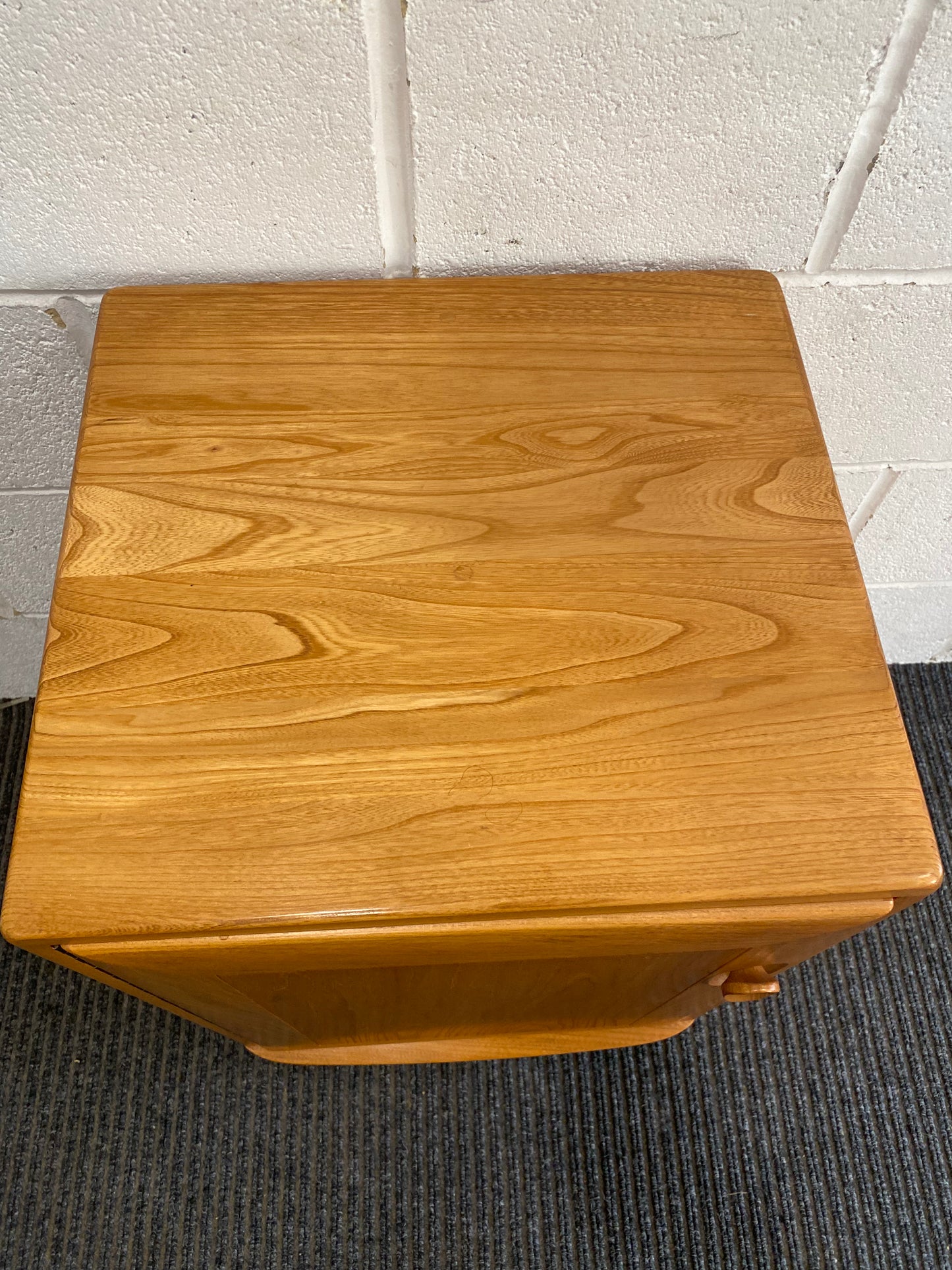 Single door Ercol Windsor cabinet #1008