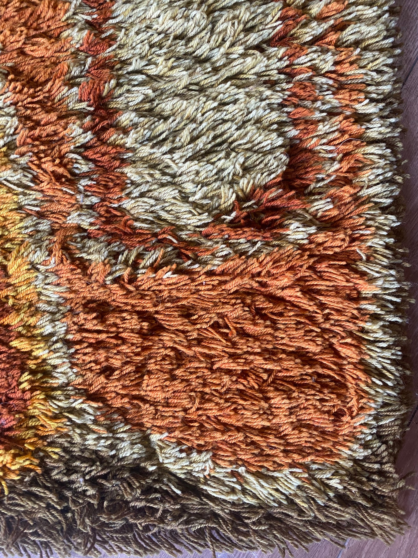 Beautiful wool Midcentury rug